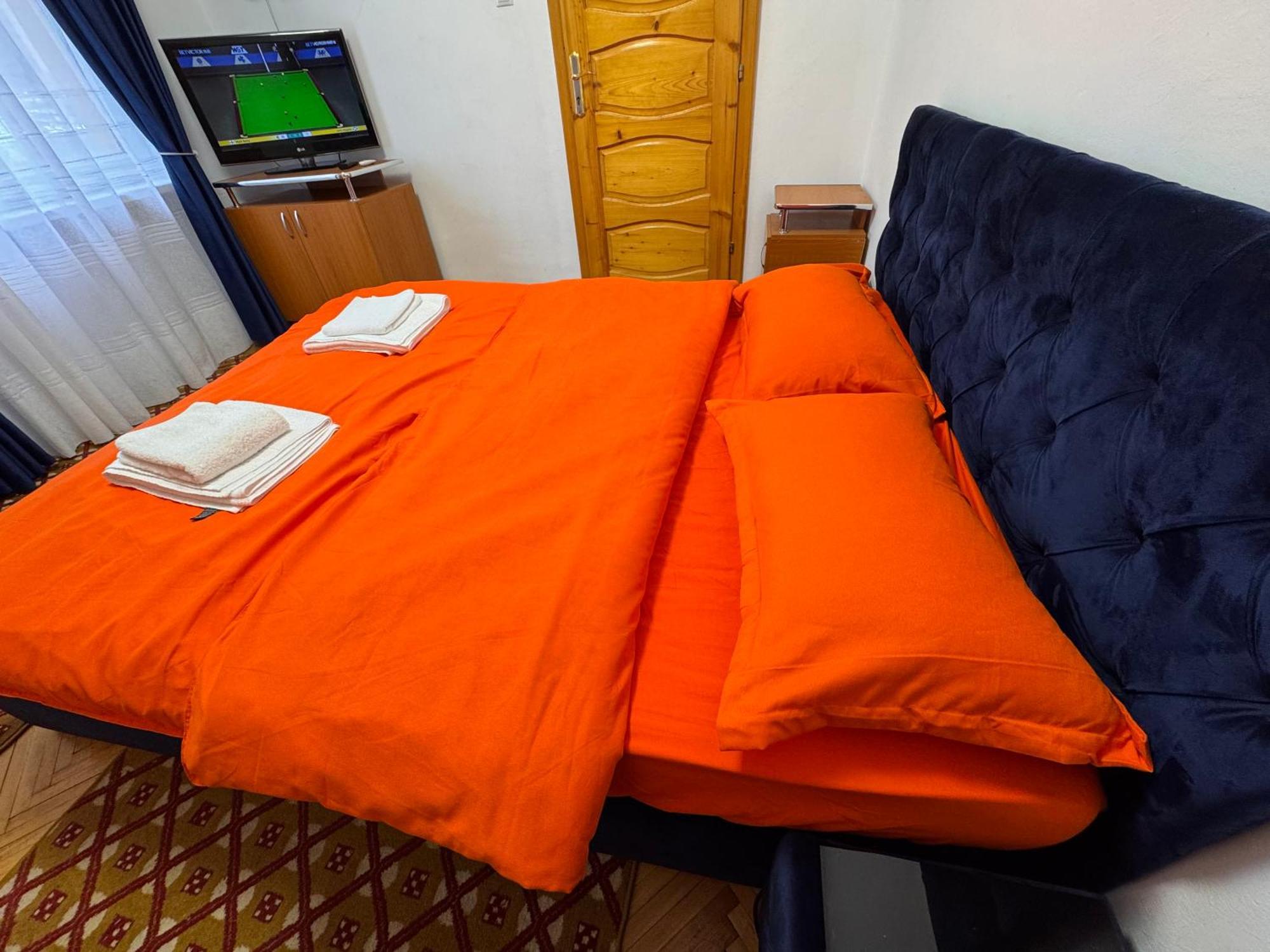 Linen Tree Apartment Băile Herculane Zewnętrze zdjęcie
