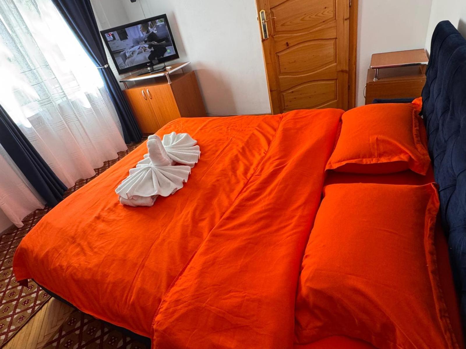Linen Tree Apartment Băile Herculane Zewnętrze zdjęcie